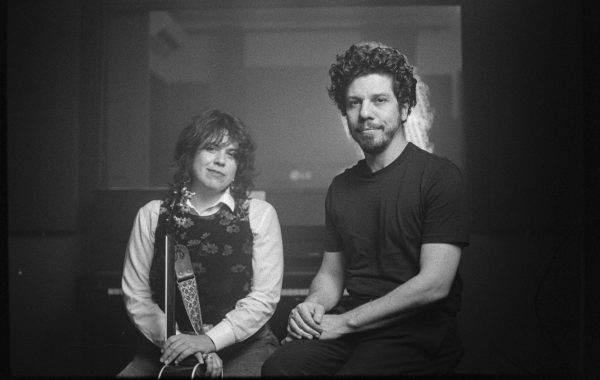 Bruna Lucchesi convida Helio Flanders em show de abertura da Maglore no John Bull_Foto_Millena Rosado