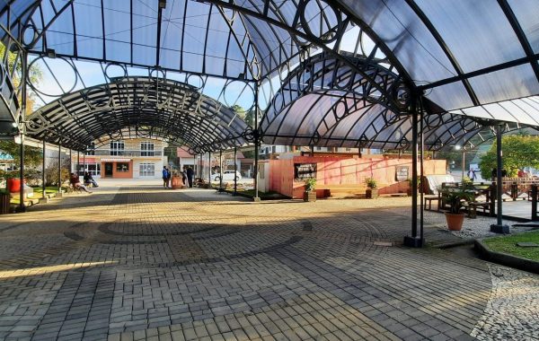 Praça Leonardo Sell (1)