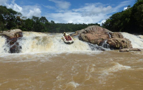 Rafting no Rio Cubatão