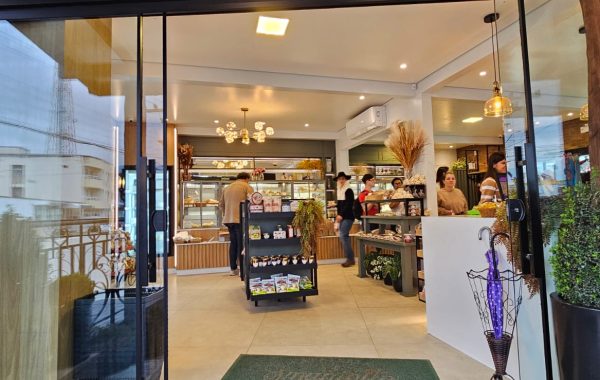 Smaniotto Cafeteria e Padaria (2)